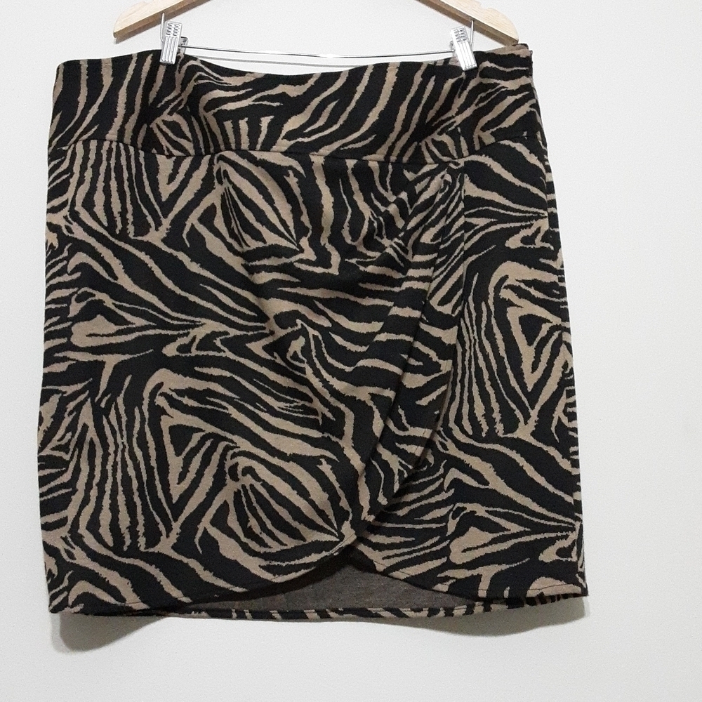 Lane Bryant womens mini skirt animals printed 22 office casual y2k retro Boho